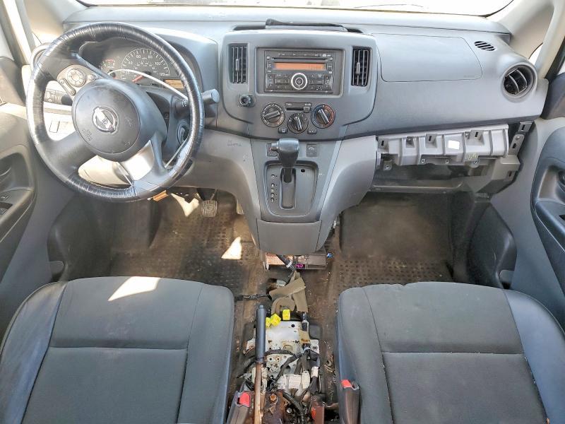 2015 Nissan NV200 S