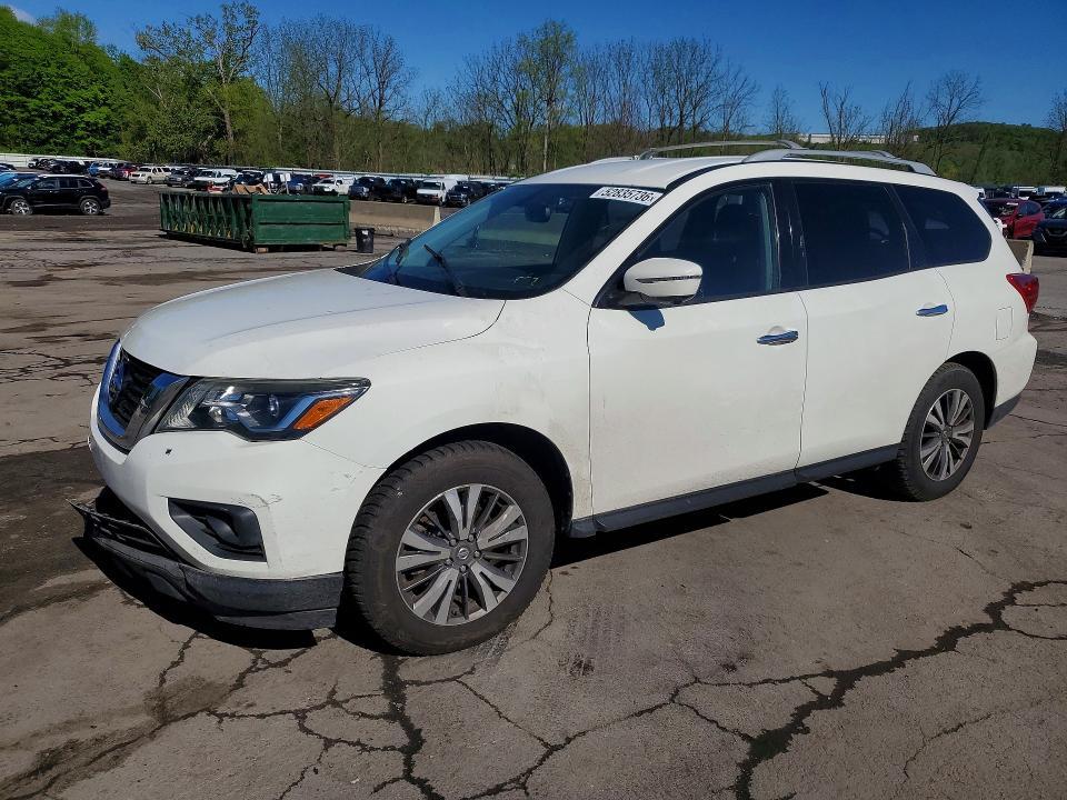2017 Nissan Pathfinder sl