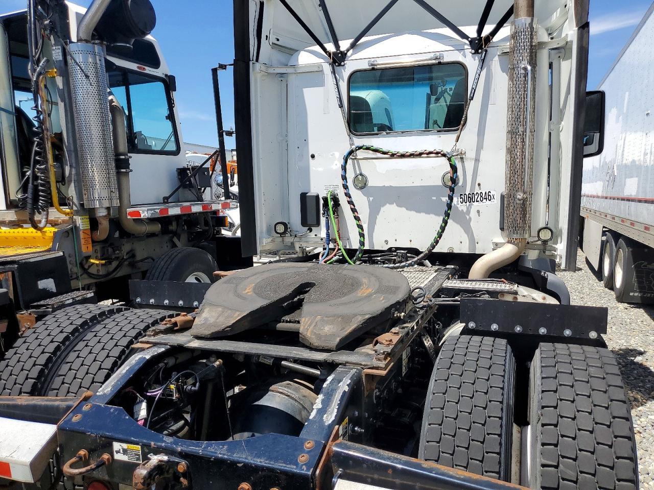 2018 Peterbilt 579 Semi Truck