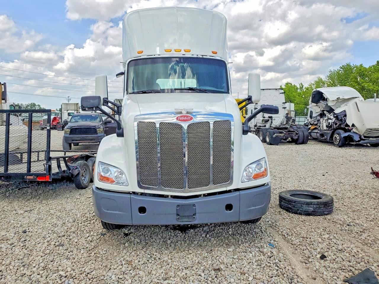 2016 Peterbilt 579