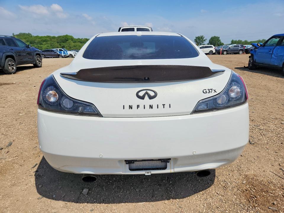 2011 Infiniti G37 Coupe x