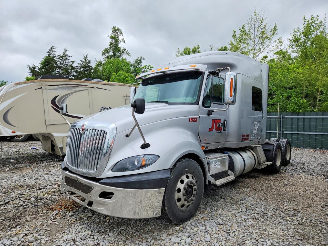 2017 International Prostar Semi Truck