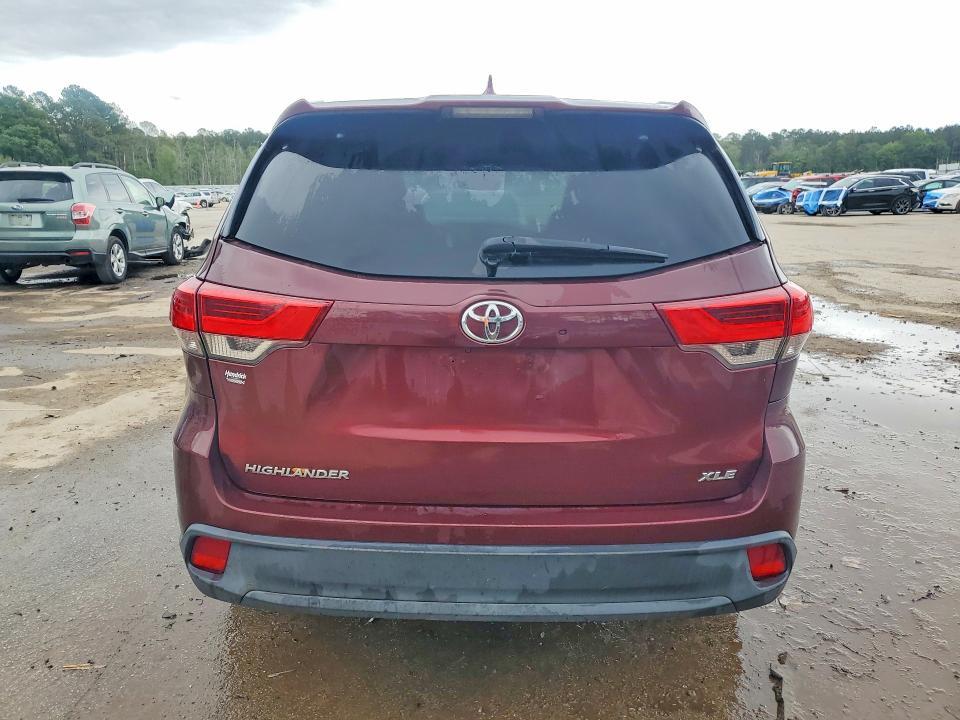 2019 Toyota Highlander xle