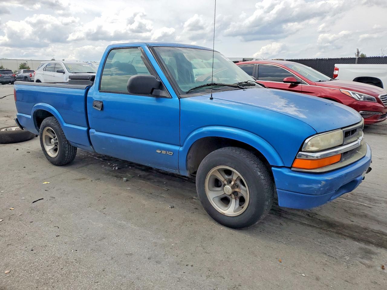 2000 Chevrolet S Truck S10