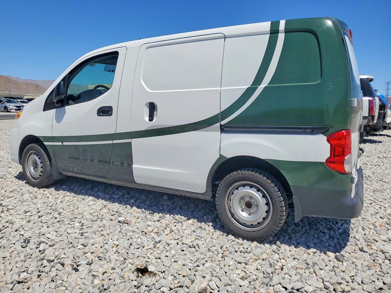 2021 Nissan NV200 S