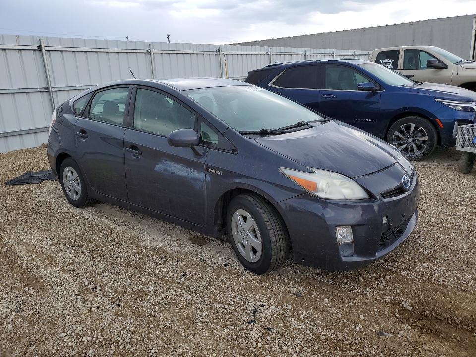 2010 Toyota Prius iii