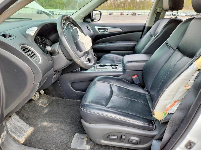 2017 Nissan Pathfinder sl