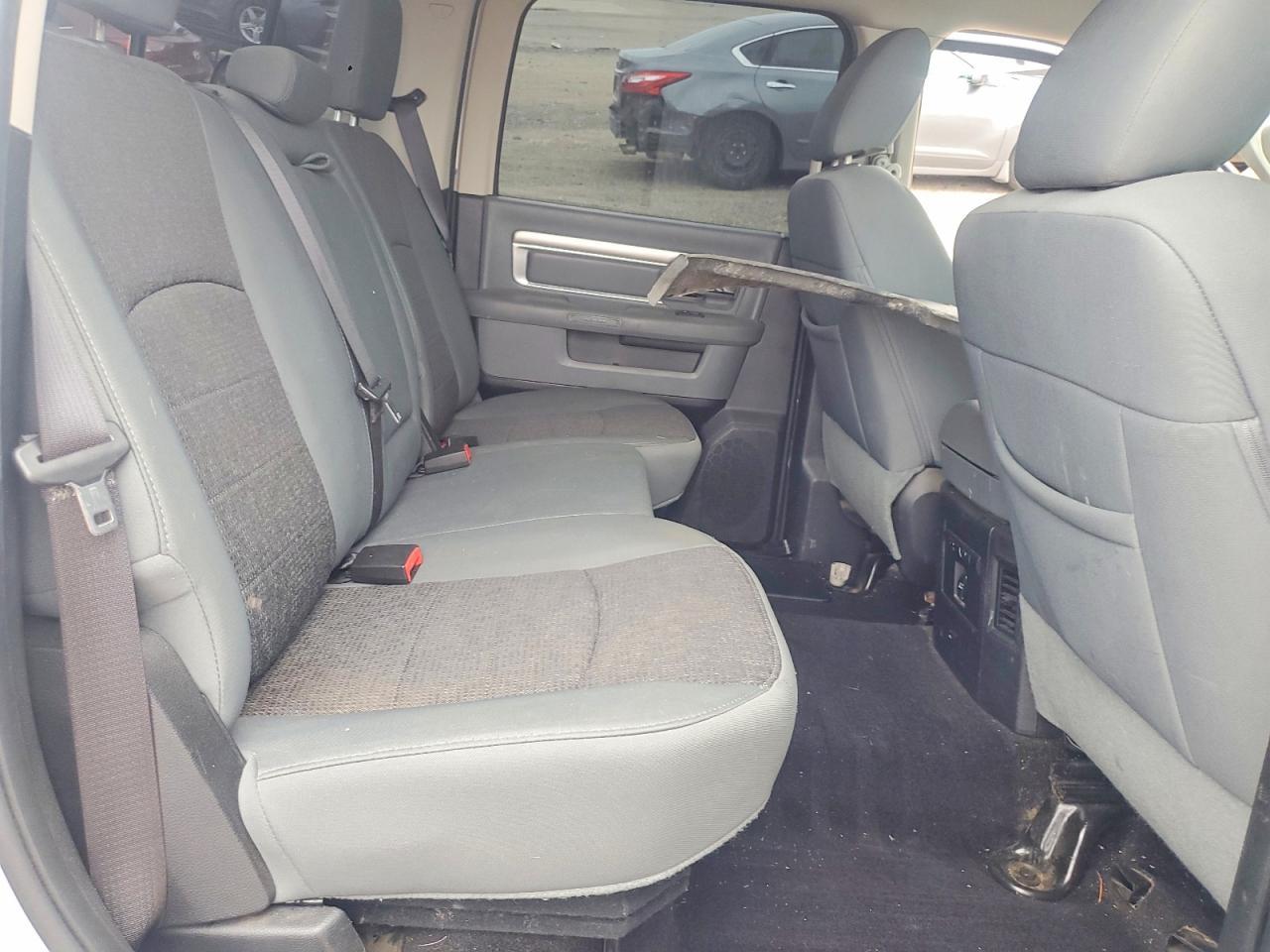 2015 Dodge RAM 1500 SLT