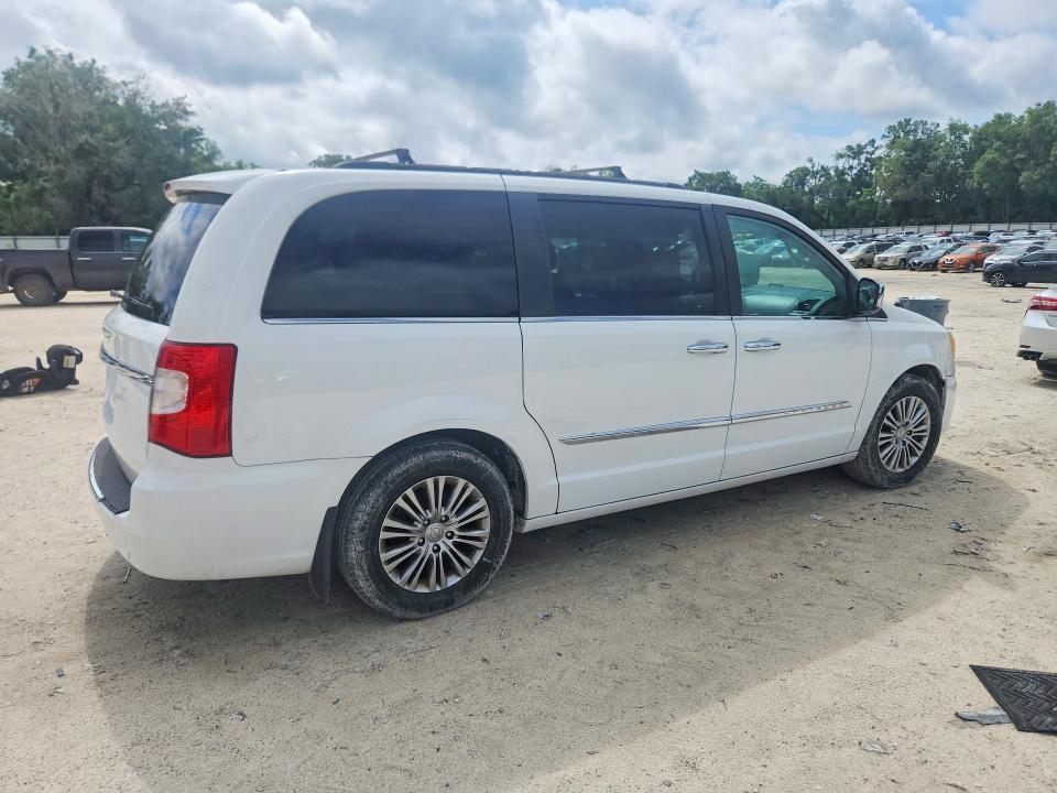 2013 Chrysler Town & Country Touring l