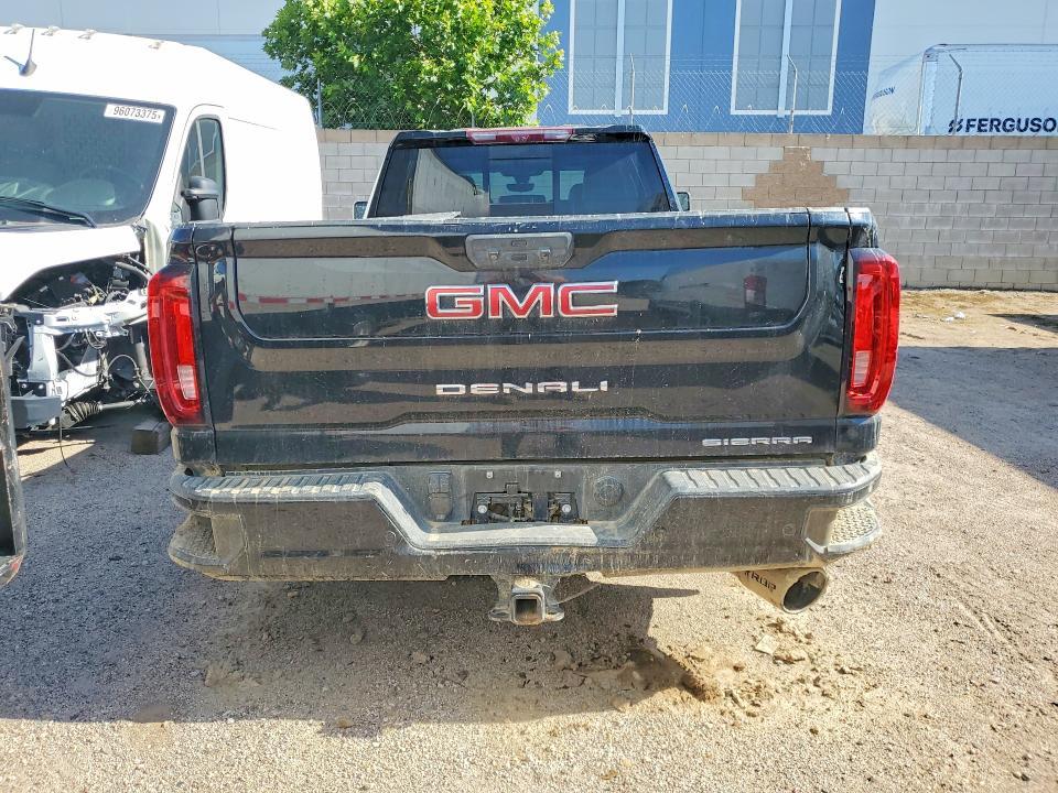 2022 GMC Sierra K2500 Denali