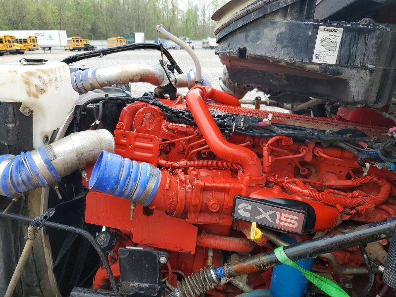 2025 Peterbilt 567 Dump Truck