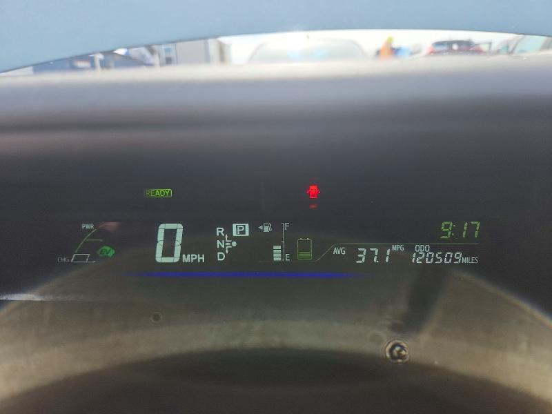 2014 Toyota Prius v Five