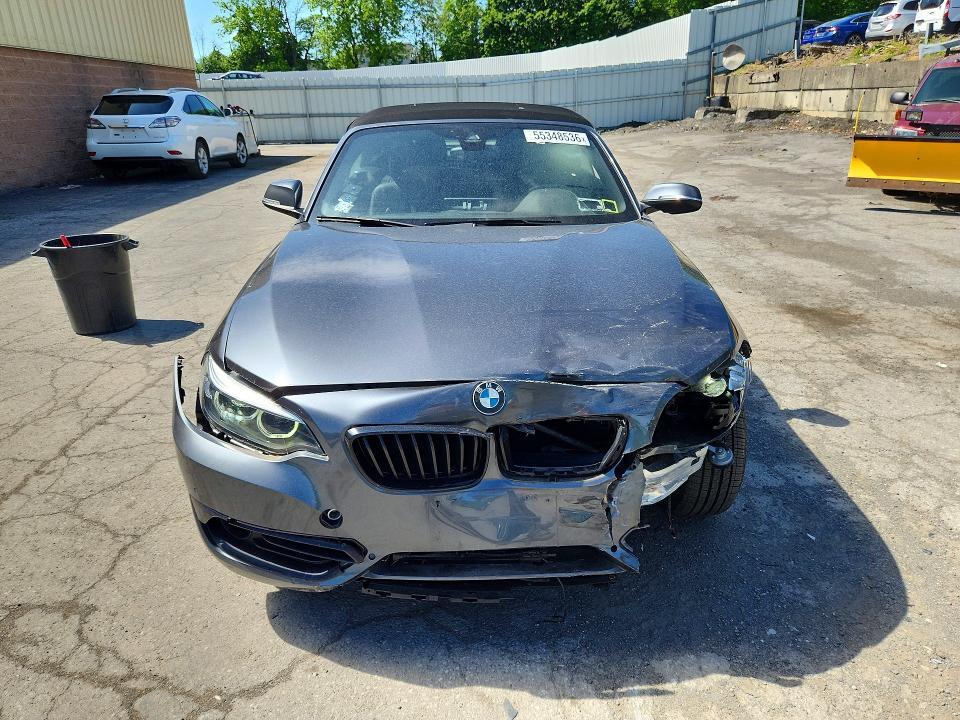 2020 BMW 230xi