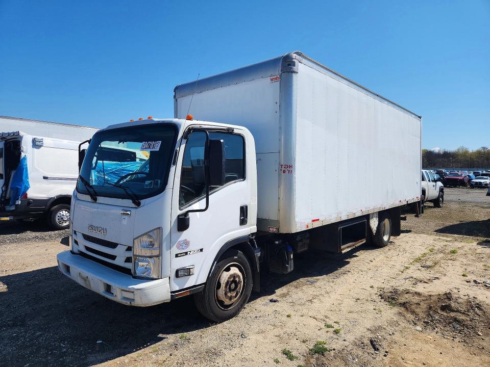 2017 Isuzu NRR