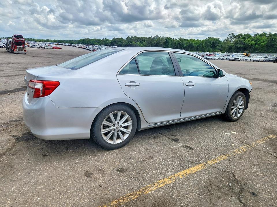 2014 Toyota Camry xle
