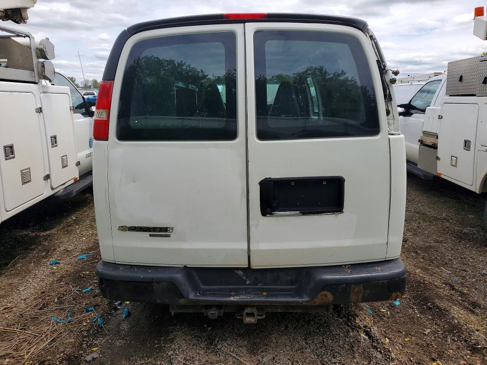 2016 Chevrolet Express G2500