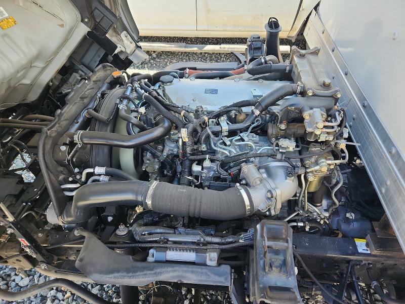 2020 Isuzu NPR HD BOX Truck
