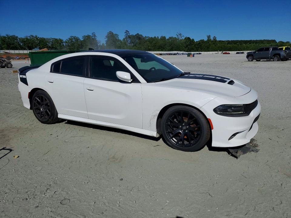 2018 Dodge Charger r