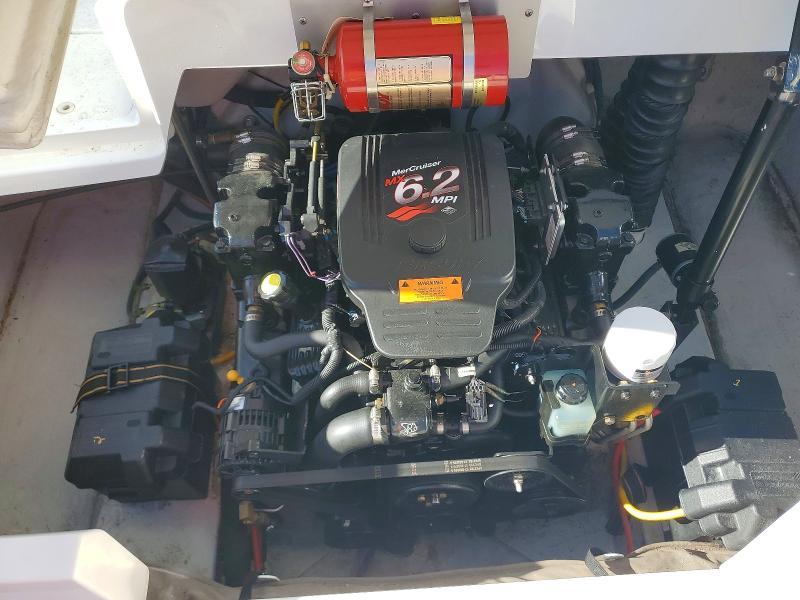 2004 Cobalt Boat
