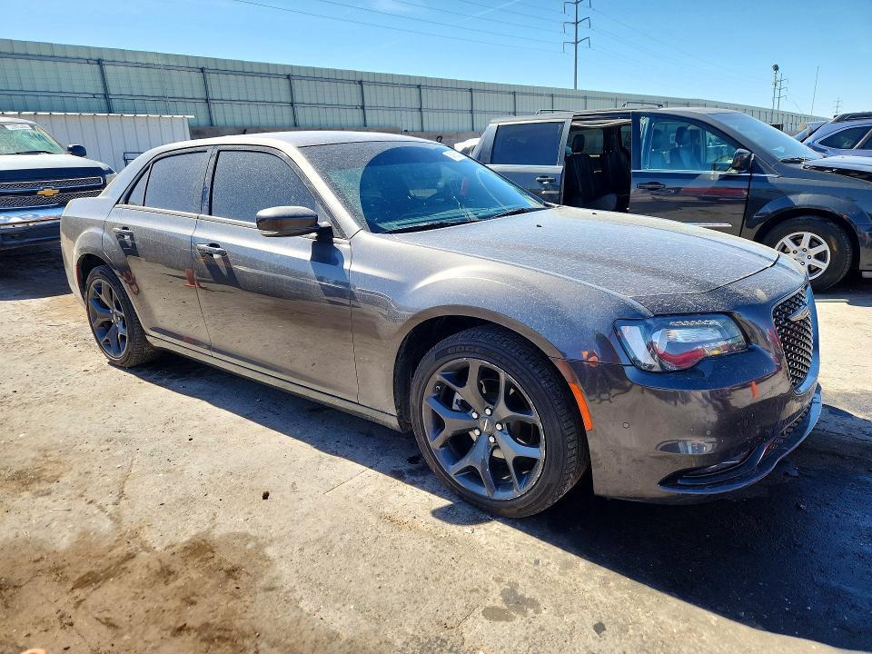 2023 Chrysler 300 s
