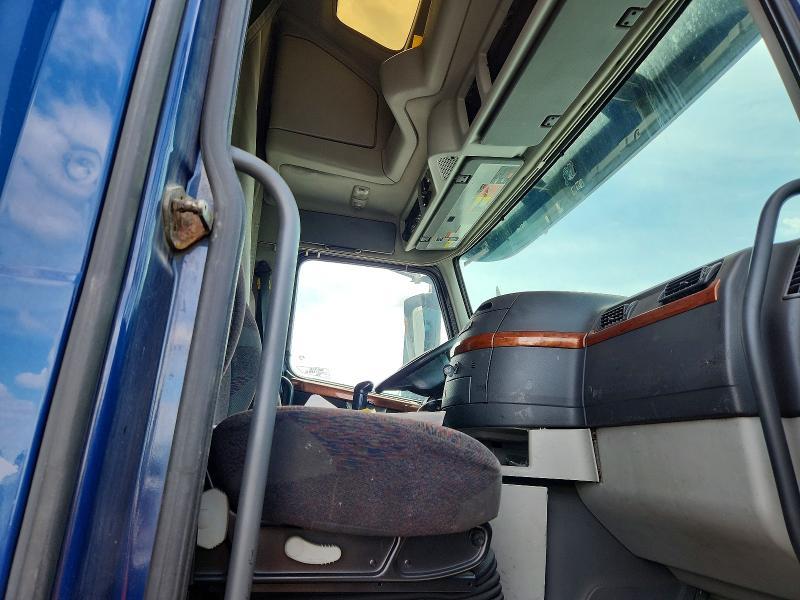 2012 Volvo VN VNL