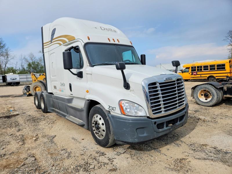 2018 Freigliner 2018 Freightliner Cascadia 125 Semi Truck