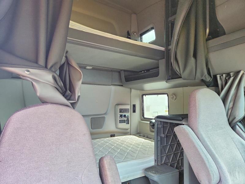 2020 International LT625 Semi Truck