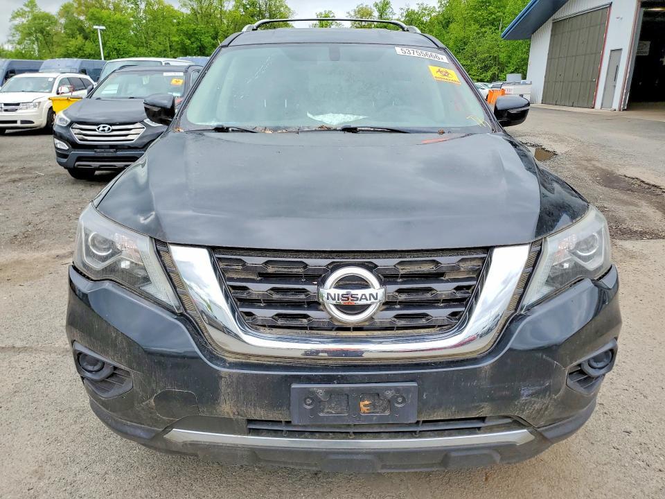 2018 Nissan Pathfinder s