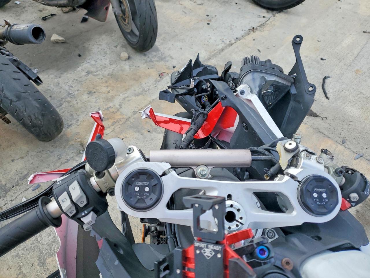 2021 Ducati Panigale V2