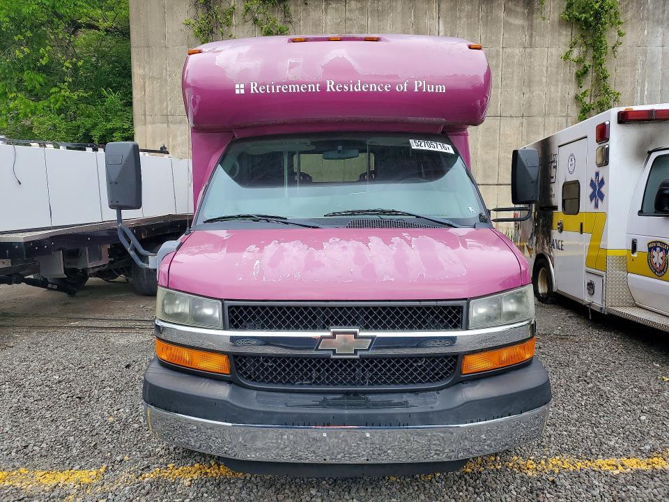 2012 Chev Rolet Express Shuttle Bus