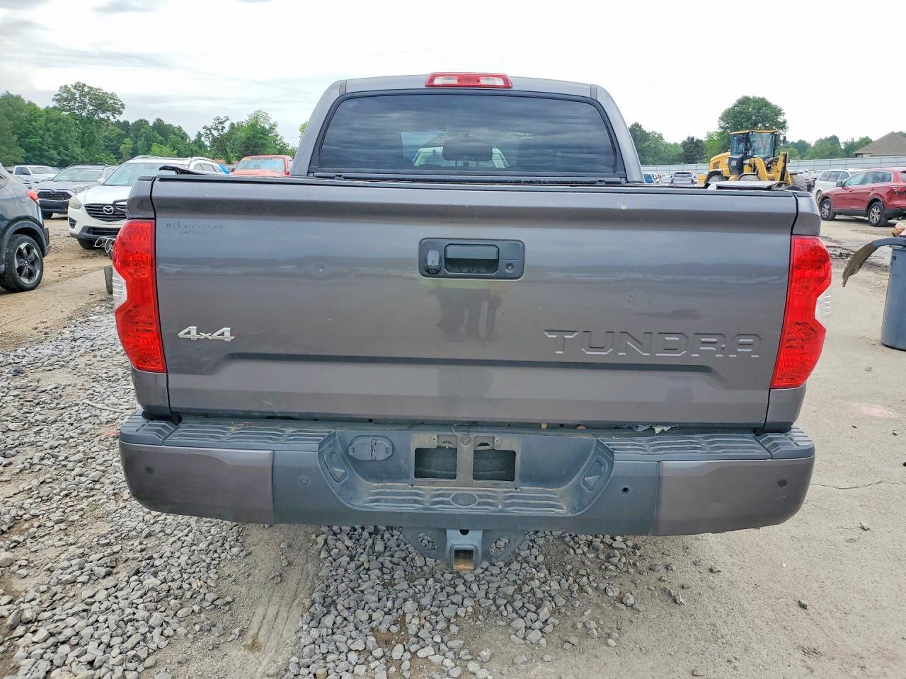 2017 Toyota Tundra Crewmax Limited