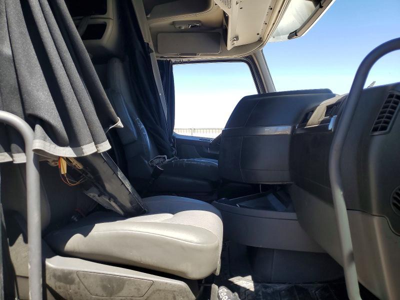 2023 Volvo VN VNL