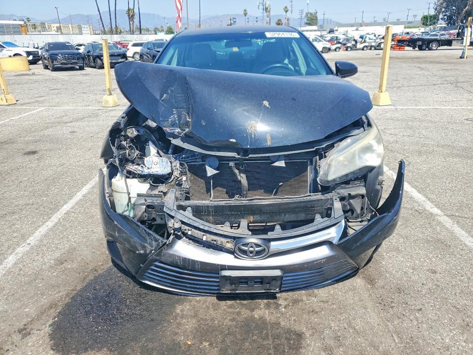 2015 Toyota Camry le