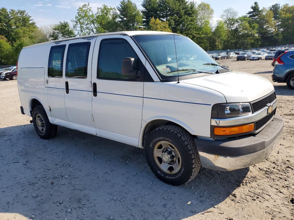 2011 Chev Express G3500