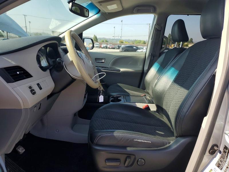 2014 Toyota Sienna Sport