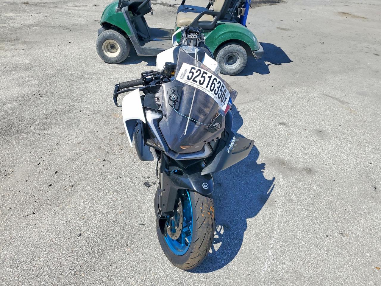 2025 Cf Moto 675SS