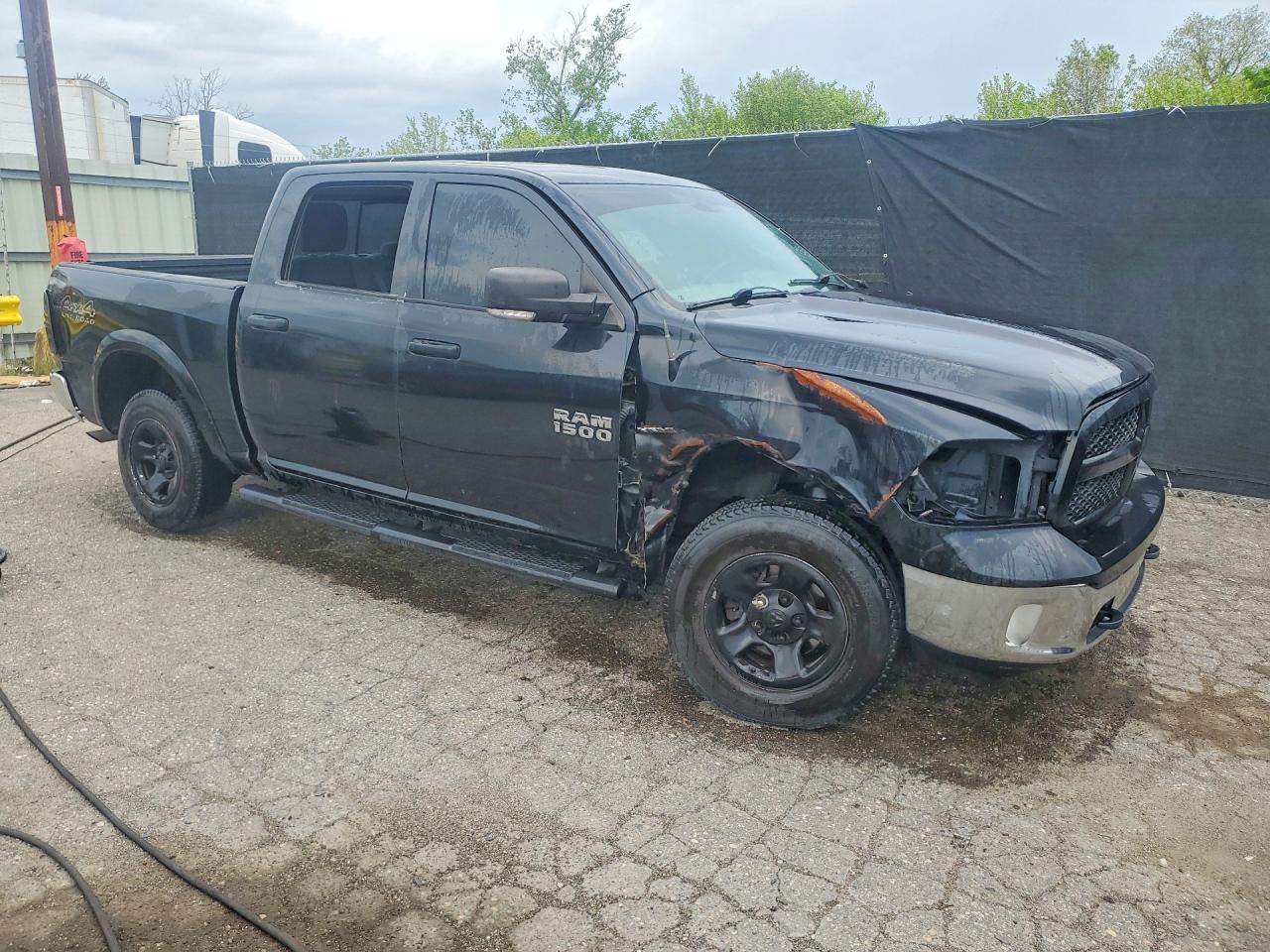 2015 Dodge RAM 1500 SLT