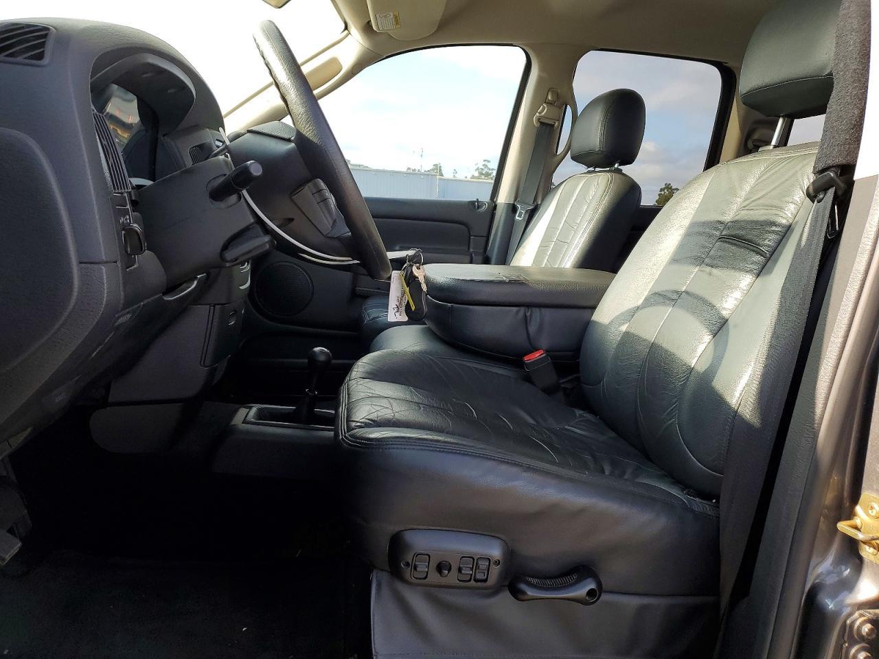 2003 Dodge RAM 1500 ST