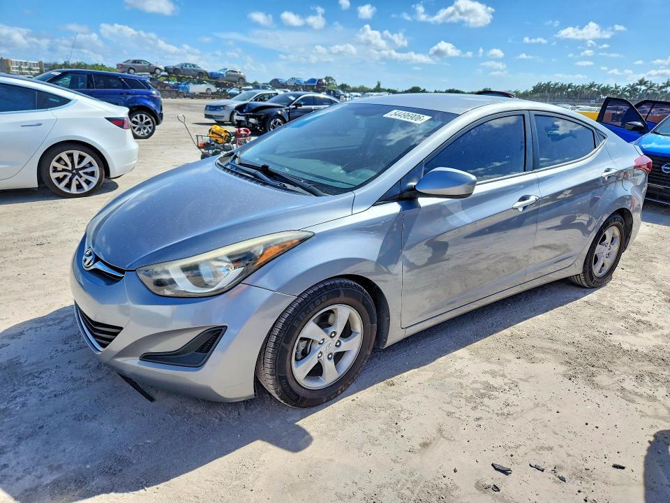 2014 Hyundai Elantra se