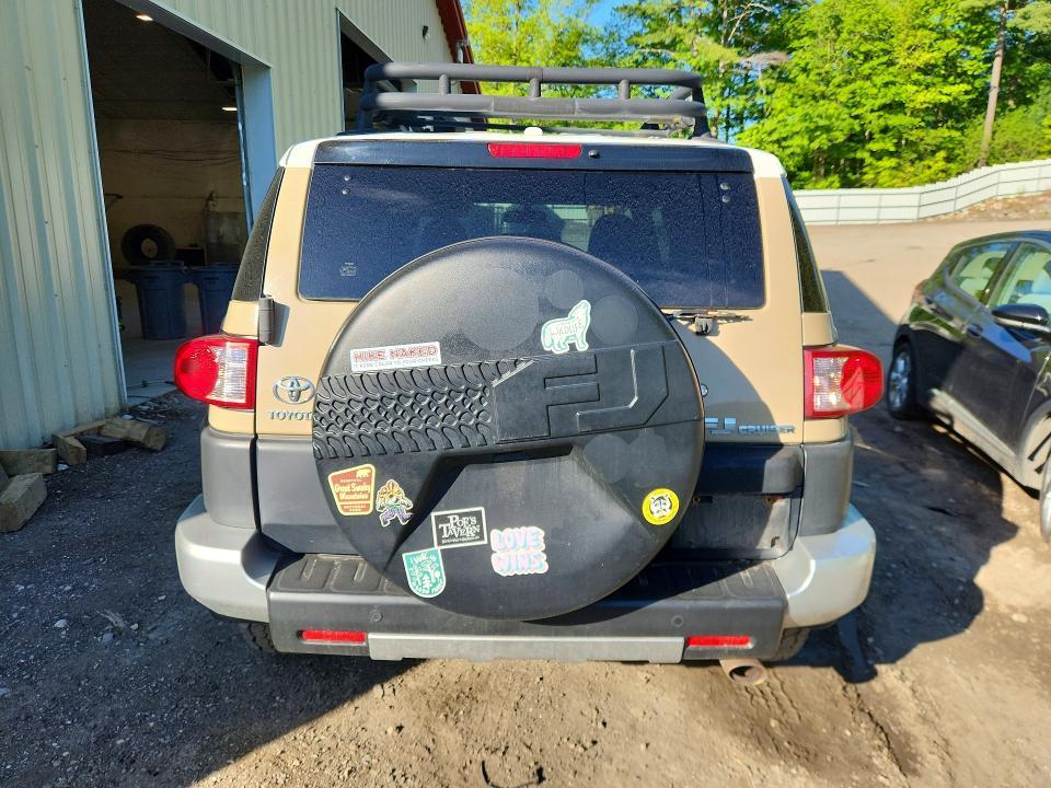 2011 Toyota Fj Cruiser Base