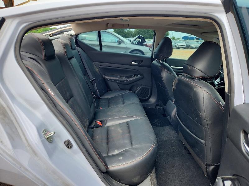 2024 Nissan Altima sr
