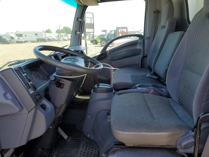 2009 Isuzu NPR Delivery Truck
