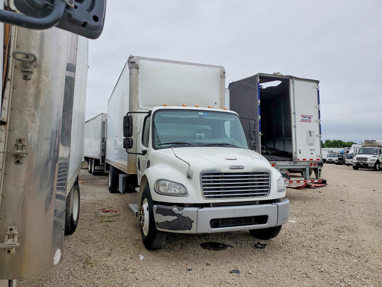 2017 Freightliner Business Class M2 BOX Truck