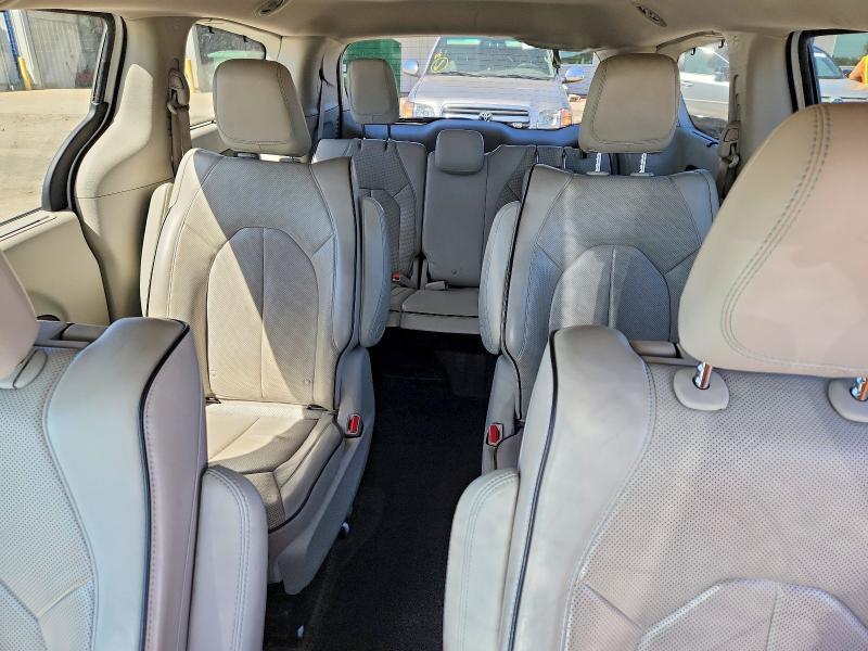 2018 Chrysler Pacifica Hybrid Limited