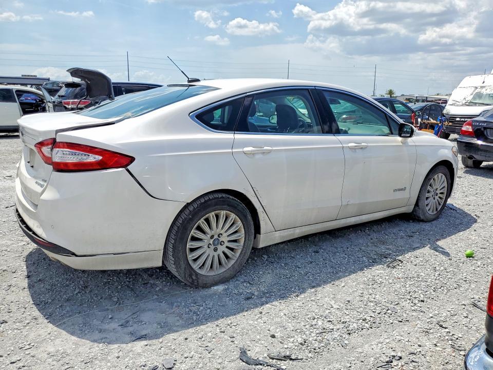 2013 Ford Fusion se Hybrid