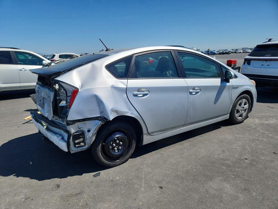 2010 Toyota Prius iii