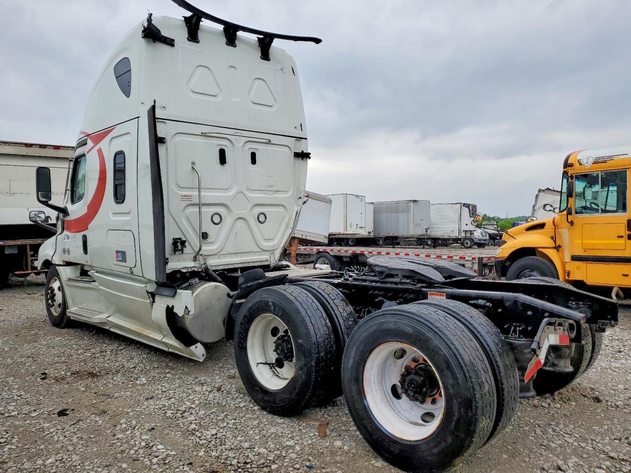 2025 Freigliner 2025 Freightliner Cascadia 126 Semi Truck