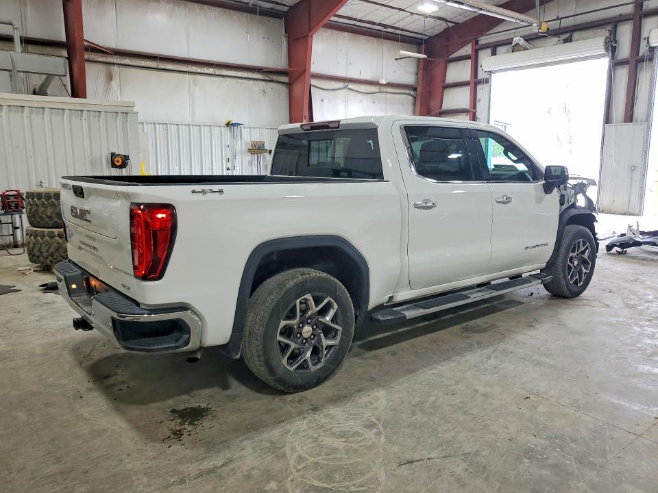 2025 GMC Sierra K1500 SLT