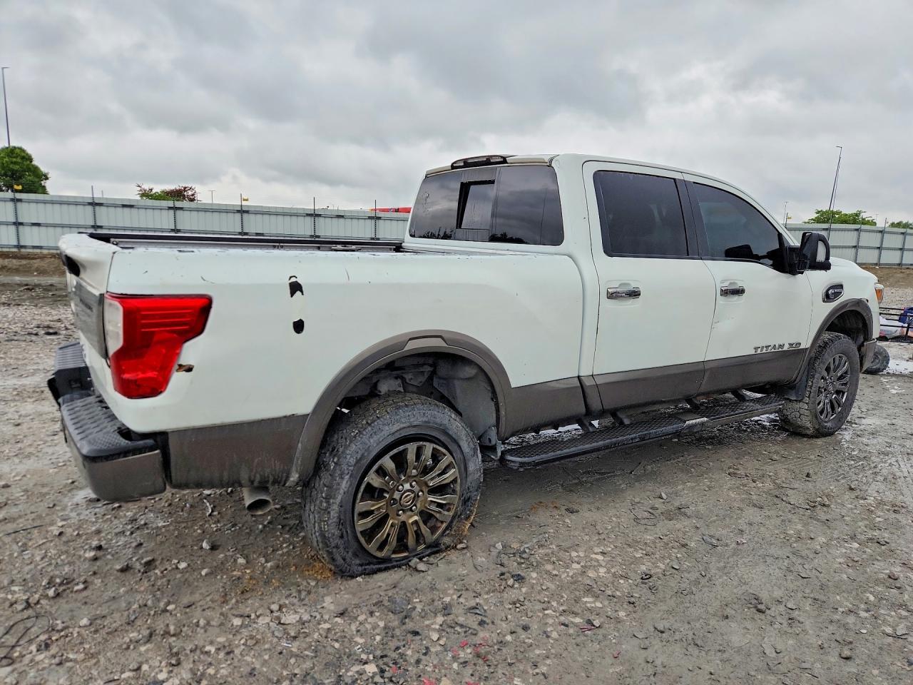 2016 Nissan Titan XD Platinum Reserve