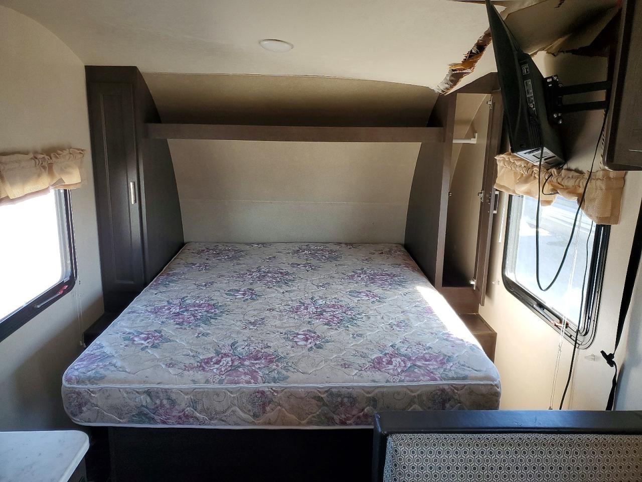 2019 Foresriver 2019 Forest River Wildwood FSX Camper